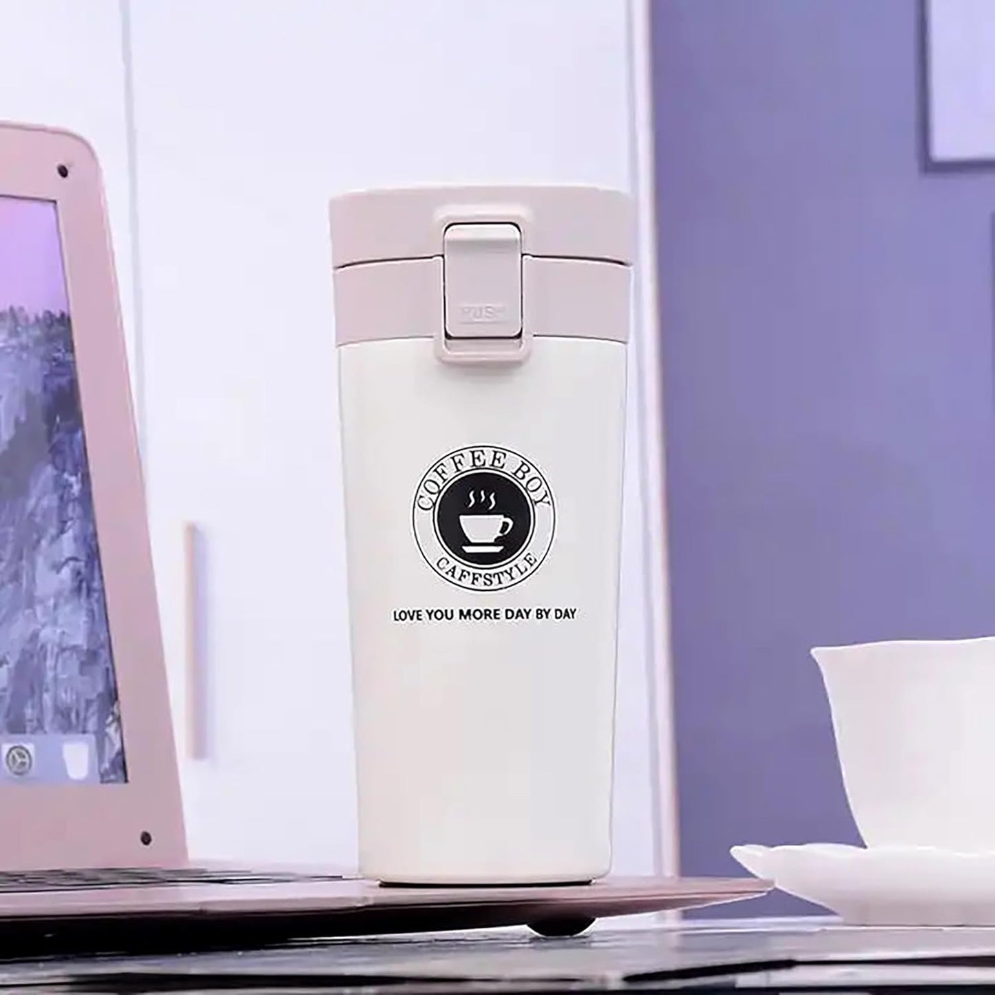 Insulated Travel Mug with Lid – Keeps Drinks Hot & Cold